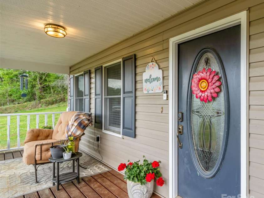 2581 Double Island Road, Green Mountain, NC 28740.  MLS# CAR4255592, YatesRealty ID 10747. 