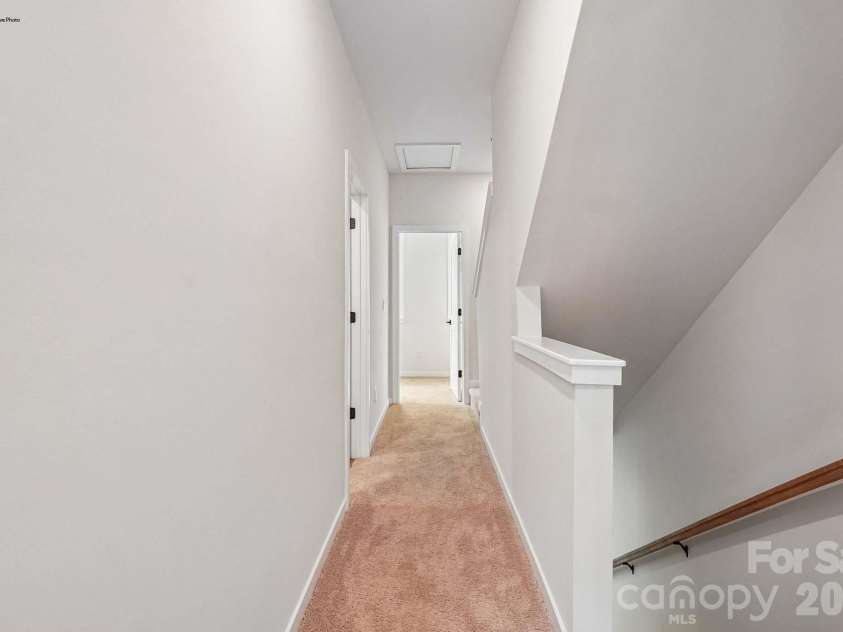 517 Annagh Drive, Charlotte, NC 28217.  MLS# CAR4354412, YatesRealty ID 10747. 