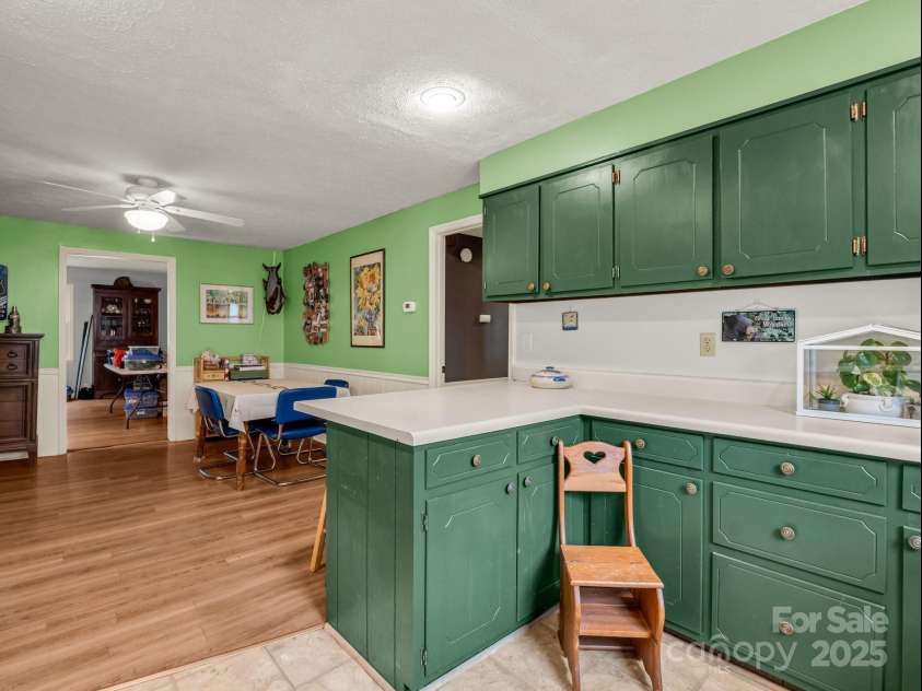 125 Snug Harbor Circle, Lake Lure, NC 28746.  MLS# CAR4250830, YatesRealty ID 10748. 