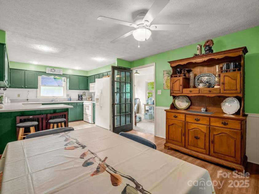 125 Snug Harbor Circle, Lake Lure, NC 28746.  MLS# CAR4250830, YatesRealty ID 10748. 