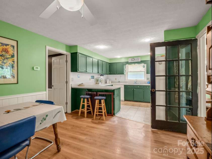 125 Snug Harbor Circle, Lake Lure, NC 28746.  MLS# CAR4250830, YatesRealty ID 10748. 