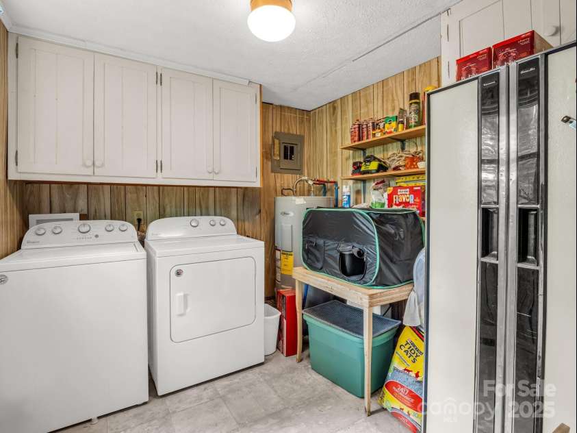 125 Snug Harbor Circle, Lake Lure, NC 28746.  MLS# CAR4250830, YatesRealty ID 10748. 