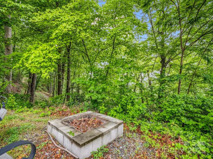 125 Snug Harbor Circle, Lake Lure, NC 28746.  MLS# CAR4250830, YatesRealty ID 10748. 