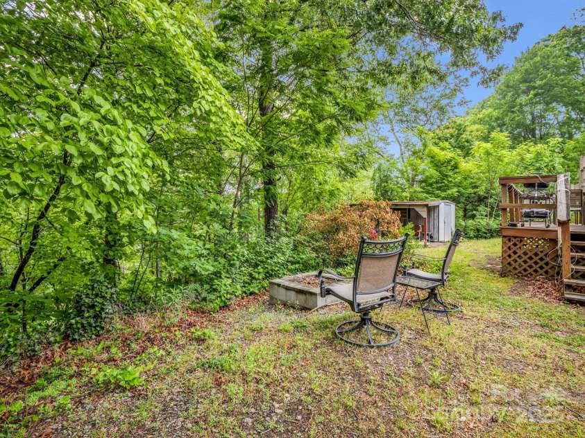 125 Snug Harbor Circle, Lake Lure, NC 28746.  MLS# CAR4250830, YatesRealty ID 10748. 