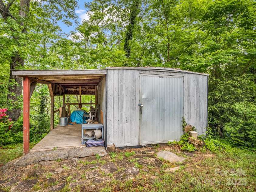 125 Snug Harbor Circle, Lake Lure, NC 28746.  MLS# CAR4250830, YatesRealty ID 10748. 