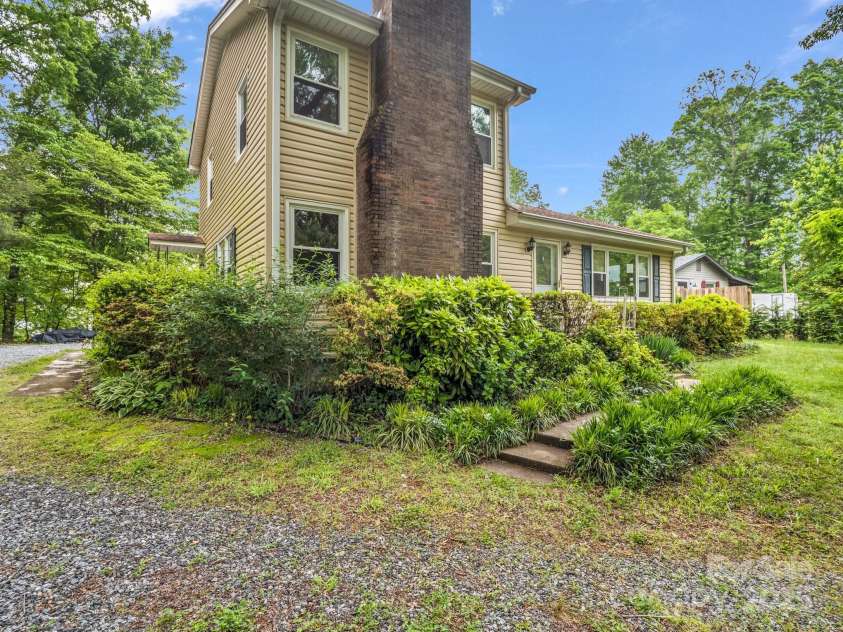 125 Snug Harbor Circle, Lake Lure, NC 28746.  MLS# CAR4250830, YatesRealty ID 10748. 