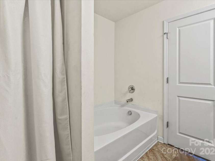 1848 Greenbrook Trail, Dallas, NC 28034.  MLS# CAR4287270, YatesRealty ID 1075. 