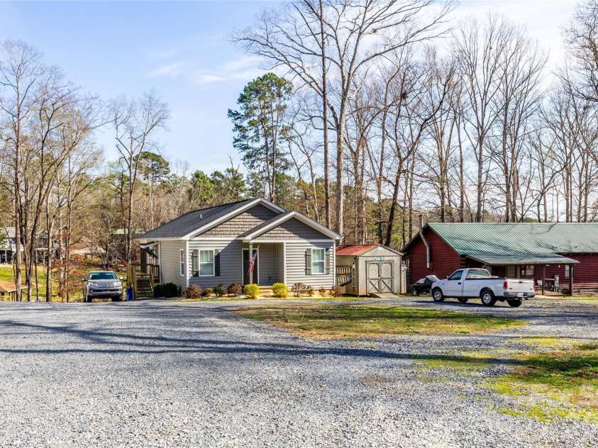 194 Hattaway Circle, Mount Gilead, NC 27306.  MLS# CAR4356878, YatesRealty ID 10751. 