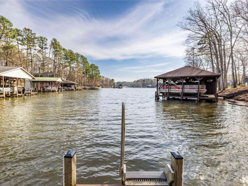 194 Hattaway Circle, Mount Gilead, NC 27306.  MLS# CAR4356878, YatesRealty ID 10751. 