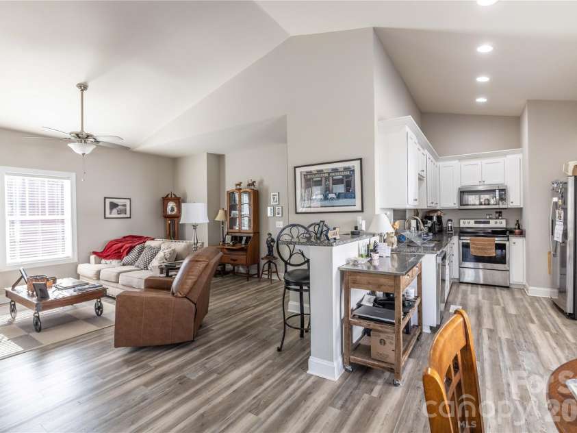194 Hattaway Circle, Mount Gilead, NC 27306.  MLS# CAR4356878, YatesRealty ID 10751. 