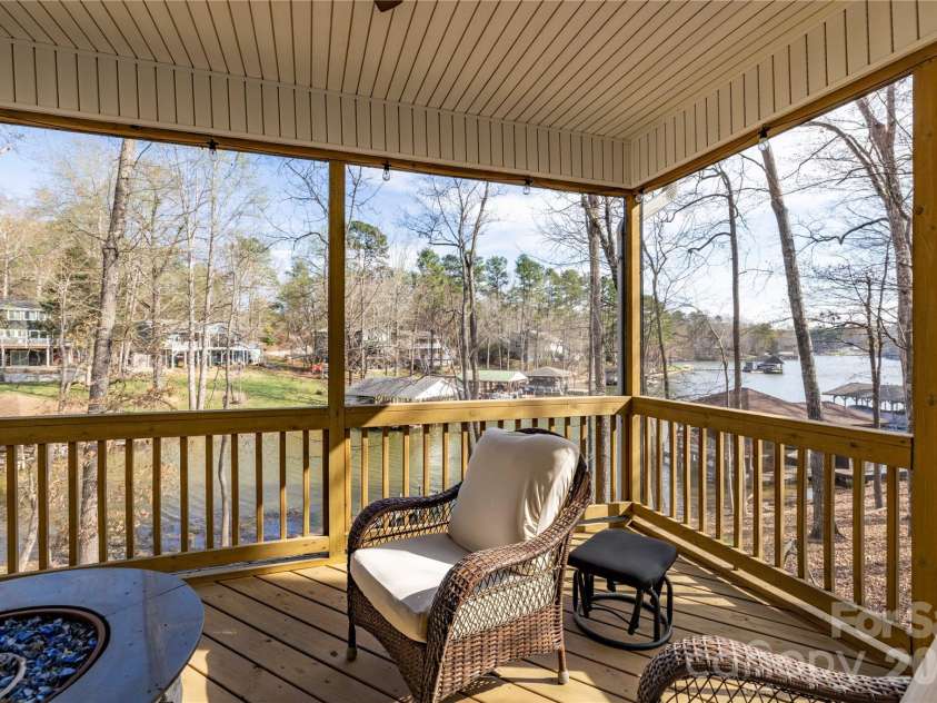 194 Hattaway Circle, Mount Gilead, NC 27306.  MLS# CAR4356878, YatesRealty ID 10751. 