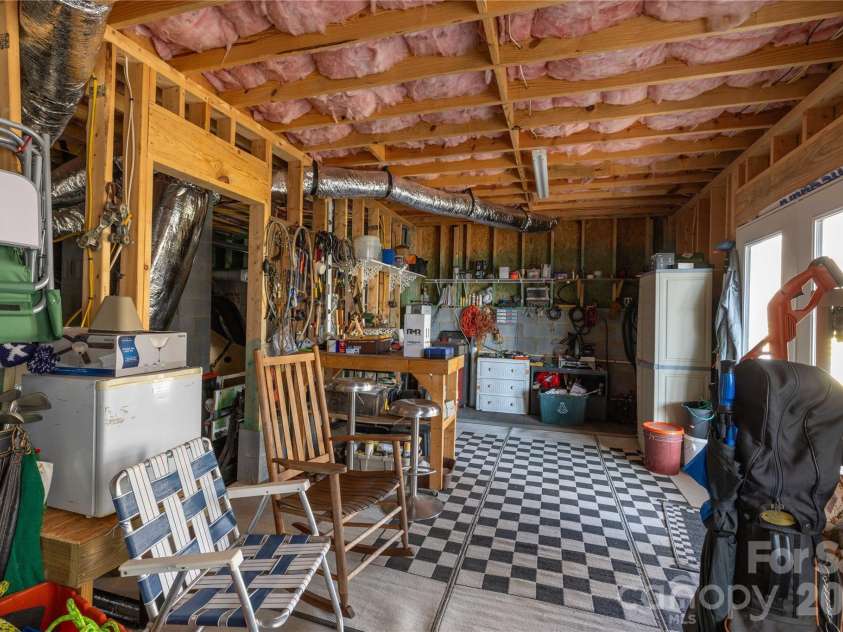 194 Hattaway Circle, Mount Gilead, NC 27306.  MLS# CAR4356878, YatesRealty ID 10751. 