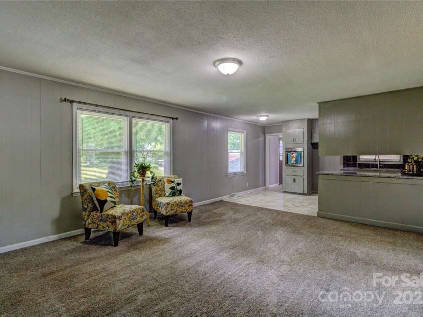 413 Mulberry Street, Cherryville, NC 28021.  MLS# CAR4255272, YatesRealty ID 10752. 