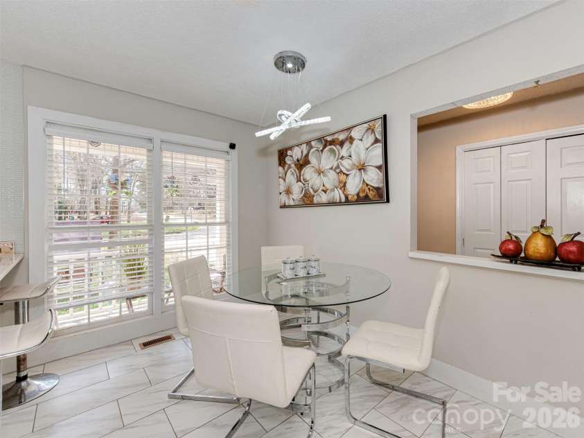 8540 Stoneface Road, Charlotte, NC 28214.  MLS# CAR4355516, YatesRealty ID 10752. 