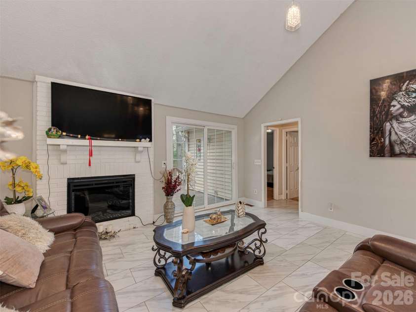 8540 Stoneface Road, Charlotte, NC 28214.  MLS# CAR4355516, YatesRealty ID 10752. 