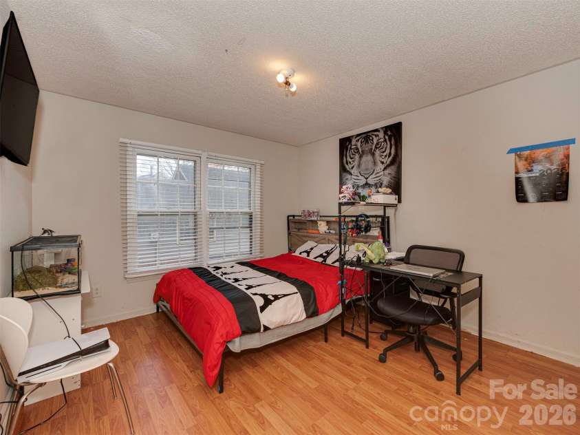 8540 Stoneface Road, Charlotte, NC 28214.  MLS# CAR4355516, YatesRealty ID 10752. 