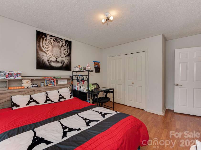 8540 Stoneface Road, Charlotte, NC 28214.  MLS# CAR4355516, YatesRealty ID 10752. 