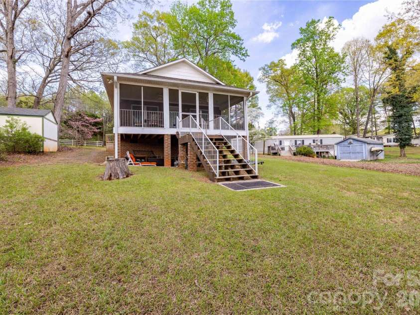 646 Springwood Drive, Mount Gilead, NC 27306.  MLS# CAR4366149, YatesRealty ID 10753. 
