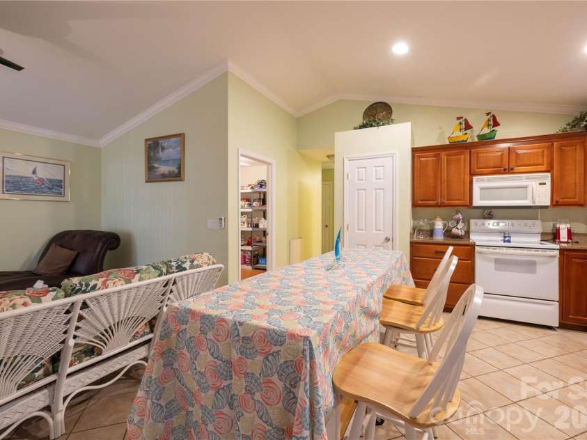 646 Springwood Drive, Mount Gilead, NC 27306.  MLS# CAR4366149, YatesRealty ID 10753. 
