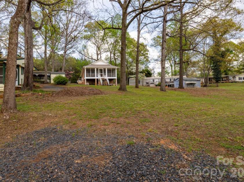 646 Springwood Drive, Mount Gilead, NC 27306.  MLS# CAR4366149, YatesRealty ID 10753. 