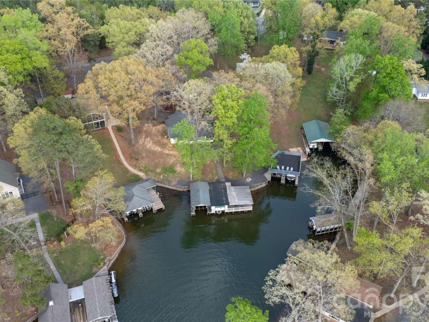 646 Springwood Drive, Mount Gilead, NC 27306.  MLS# CAR4366149, YatesRealty ID 10753. 