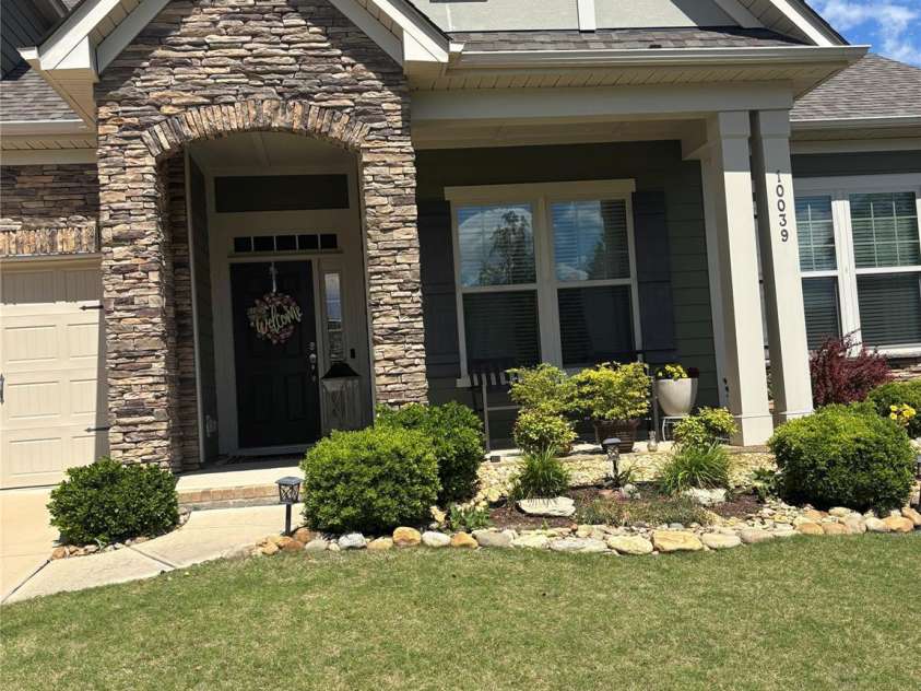 10039 St Kitts Landing Lane, Charlotte, NC 28278.  MLS# CAR4254774, YatesRealty ID 10755. 