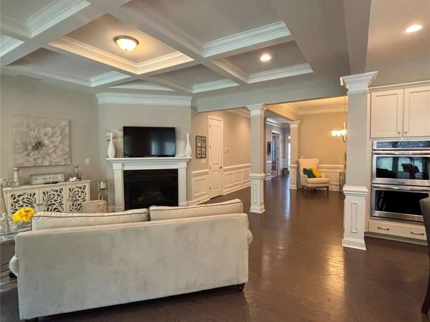 10039 St Kitts Landing Lane, Charlotte, NC 28278.  MLS# CAR4254774, YatesRealty ID 10755. 