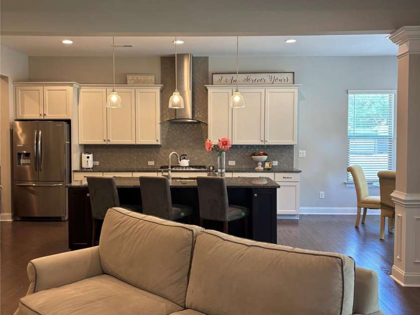 10039 St Kitts Landing Lane, Charlotte, NC 28278.  MLS# CAR4254774, YatesRealty ID 10755. 