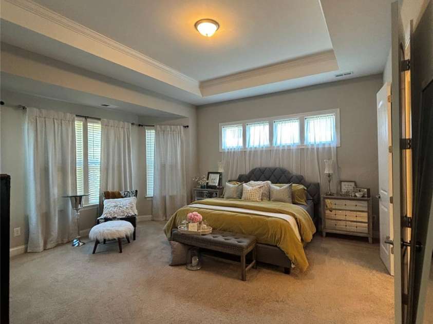 10039 St Kitts Landing Lane, Charlotte, NC 28278.  MLS# CAR4254774, YatesRealty ID 10755. 