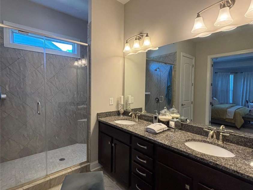 10039 St Kitts Landing Lane, Charlotte, NC 28278.  MLS# CAR4254774, YatesRealty ID 10755. 