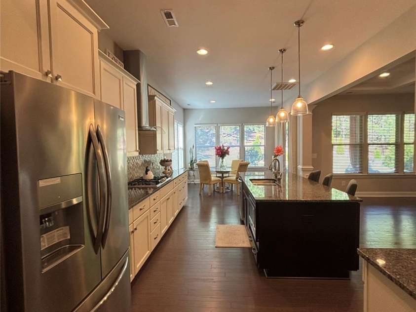 10039 St Kitts Landing Lane, Charlotte, NC 28278.  MLS# CAR4254774, YatesRealty ID 10755. 