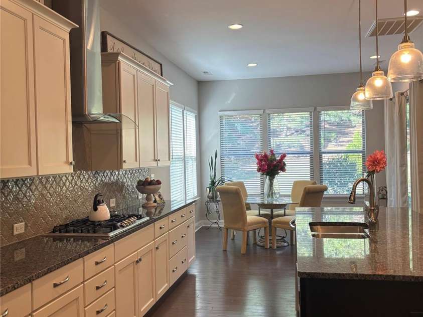 10039 St Kitts Landing Lane, Charlotte, NC 28278.  MLS# CAR4254774, YatesRealty ID 10755. 