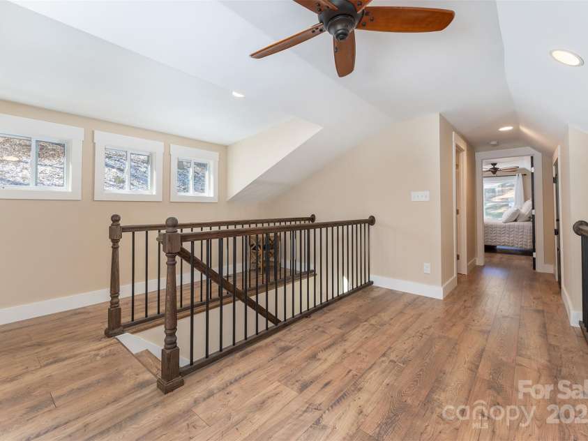 15 Eaglebear Drive, Asheville, NC 28806.  MLS# CAR4321295, YatesRealty ID 10756. 