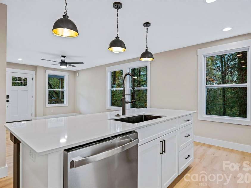 112 Baldwin Road, Arden, NC 28704.  MLS# CAR4333650, YatesRealty ID 10757. 