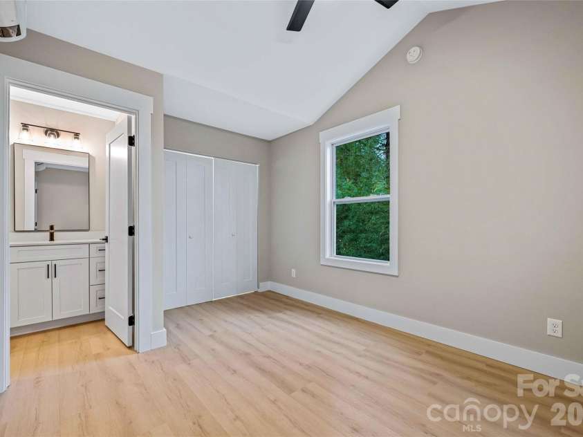 112 Baldwin Road, Arden, NC 28704.  MLS# CAR4333650, YatesRealty ID 10757. 