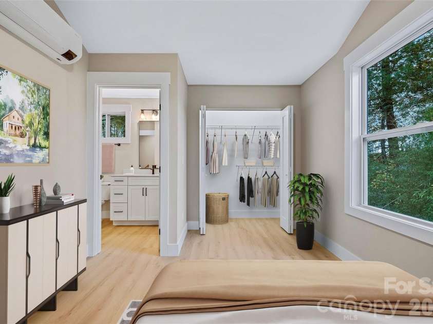 112 Baldwin Road, Arden, NC 28704.  MLS# CAR4333650, YatesRealty ID 10757. 