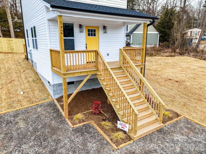 112 Baldwin Road, Arden, NC 28704.  MLS# CAR4333650, YatesRealty ID 10757. 