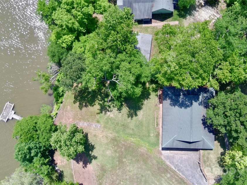 993 Jackson Road, Fort Lawn, SC 29714.  MLS# CAR4279269, YatesRealty ID 10757. 