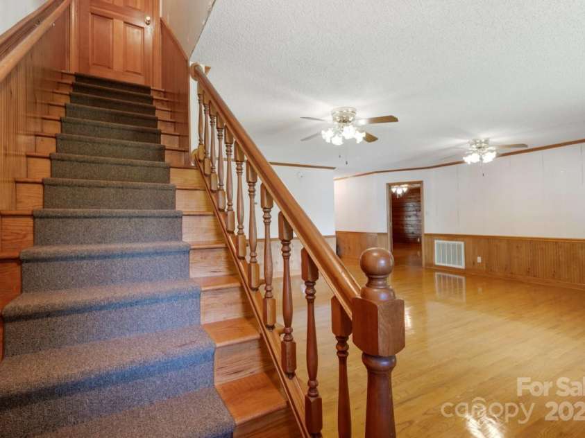 993 Jackson Road, Fort Lawn, SC 29714.  MLS# CAR4279269, YatesRealty ID 10757. 