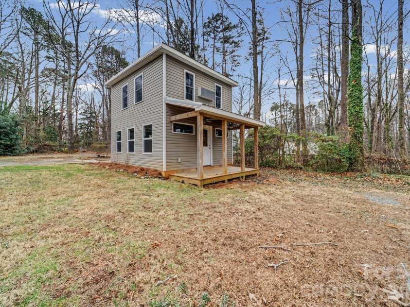 10316 Stornoway Court, Mint Hill, NC 28227.  MLS# CAR4350526, YatesRealty ID 10758. Detached Building