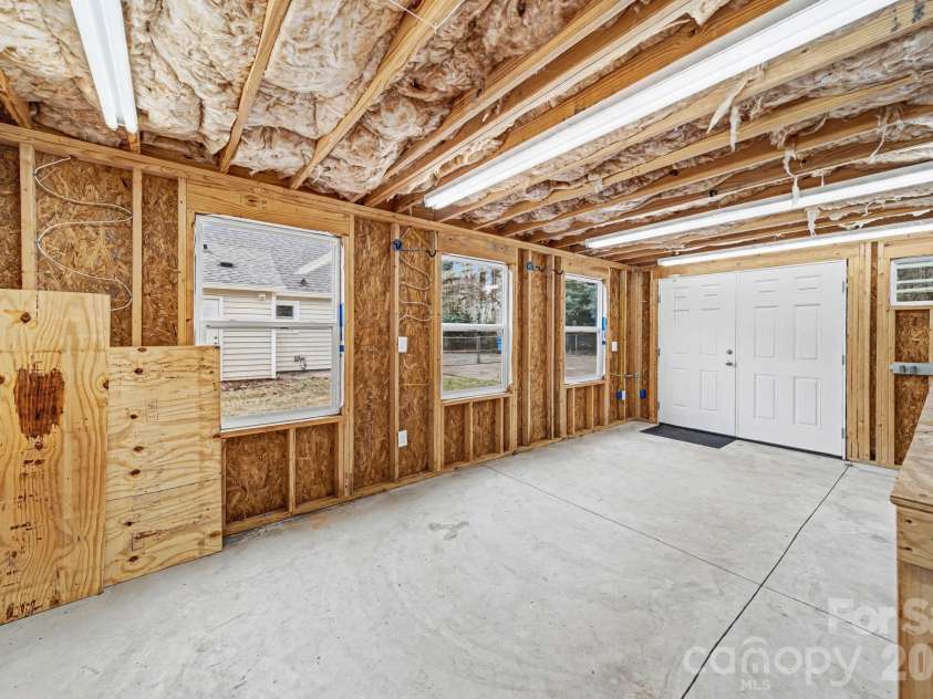 10316 Stornoway Court, Mint Hill, NC 28227.  MLS# CAR4350526, YatesRealty ID 10758. Detached Building Workshop