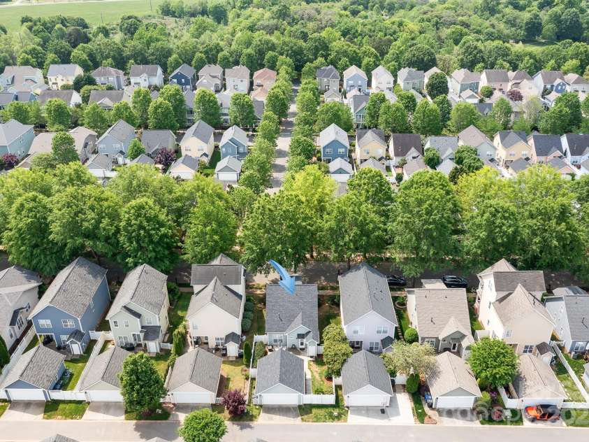 14541 Holly Springs Drive, Huntersville, NC 28078.  MLS# CAR4247448, YatesRealty ID 10760. 