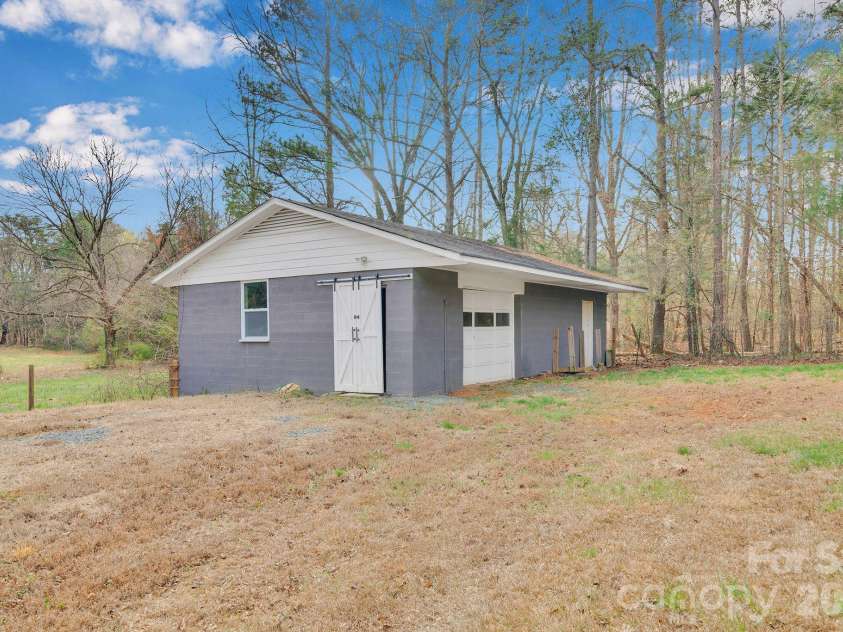 10628 Connell Road, Mint Hill, NC 28227.  MLS# CAR4344452, YatesRealty ID 10761. 