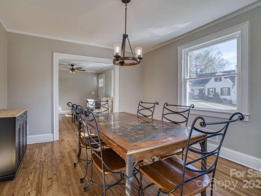 600 Collett Street, Morganton, NC 28655.  MLS# CAR4215752, YatesRealty ID 10761. 