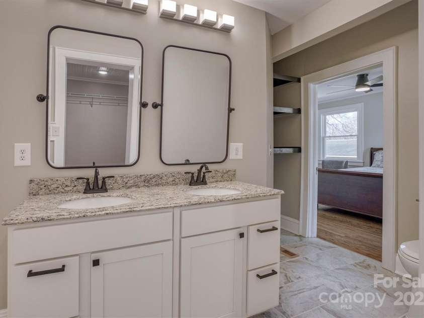 600 Collett Street, Morganton, NC 28655.  MLS# CAR4215752, YatesRealty ID 10761. 