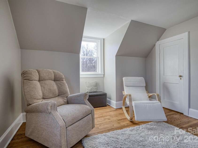 600 Collett Street, Morganton, NC 28655.  MLS# CAR4215752, YatesRealty ID 10761. 