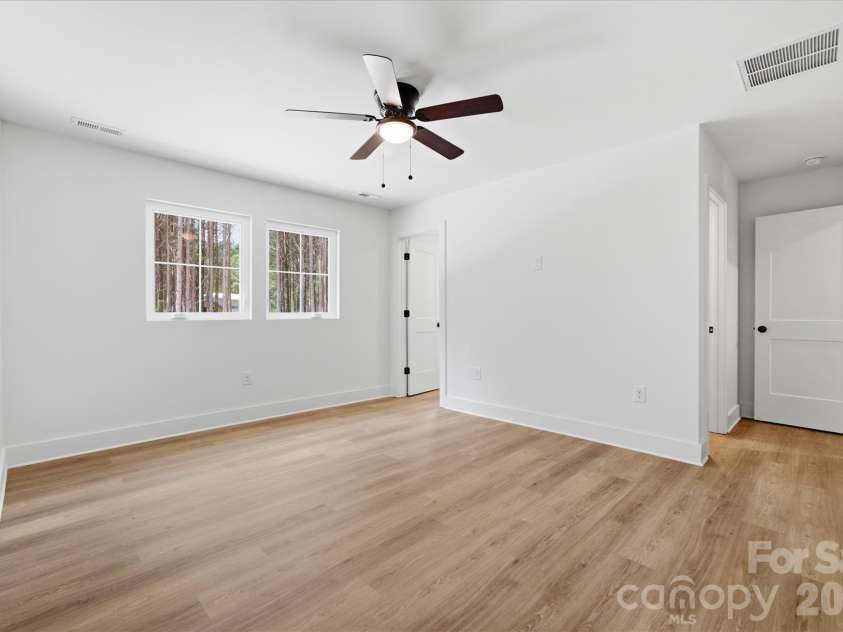 1424 Quiver Way, York, SC 29745.  MLS# CAR4364911, YatesRealty ID 10764. 