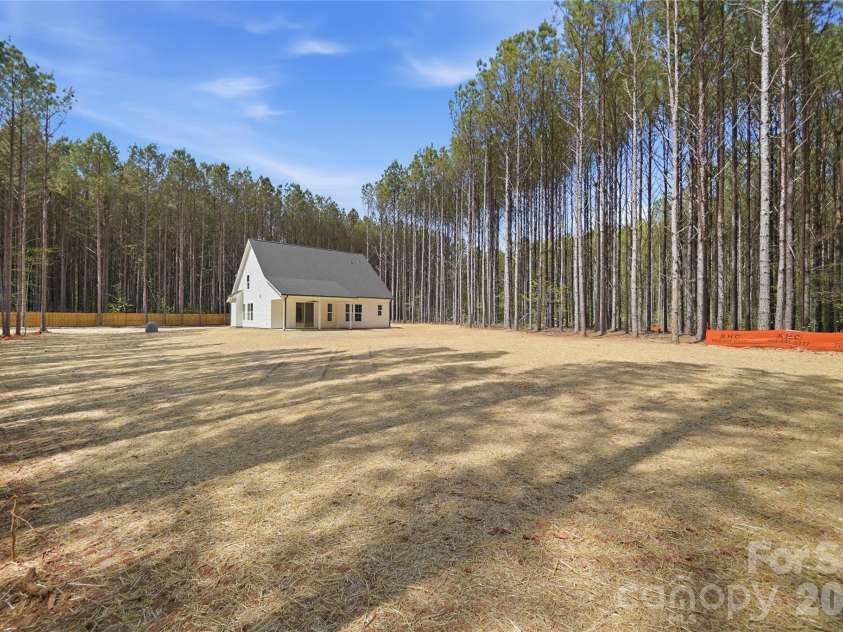 1424 Quiver Way, York, SC 29745.  MLS# CAR4364911, YatesRealty ID 10764. 