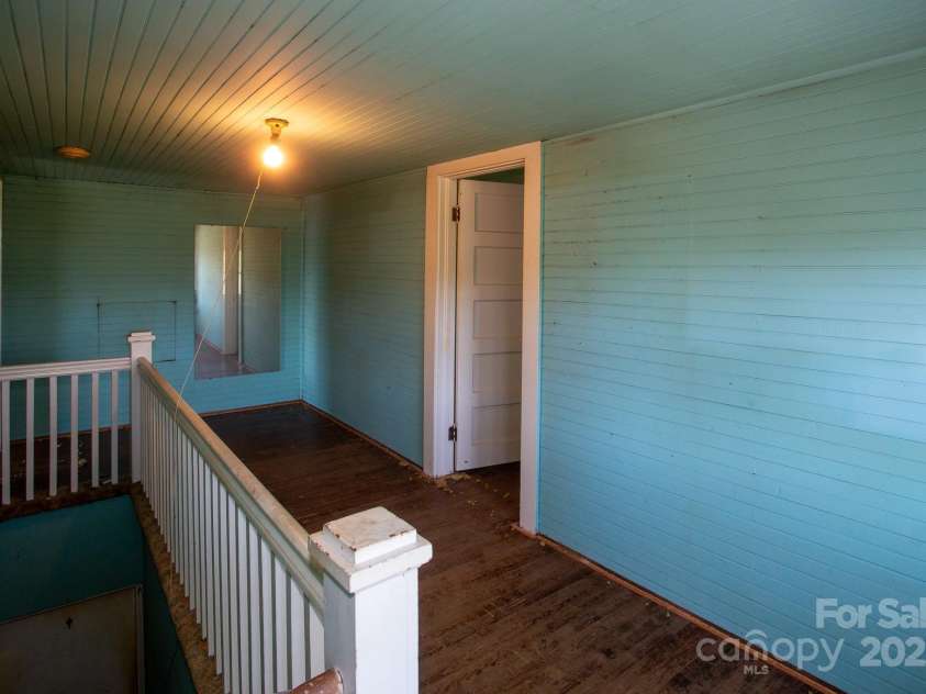 16 Terry Lane, Marion, NC 28752.  MLS# CAR4234198, YatesRealty ID 10765. 