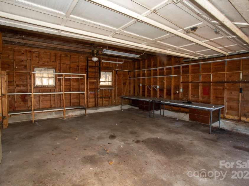 16 Terry Lane, Marion, NC 28752.  MLS# CAR4234198, YatesRealty ID 10765. 